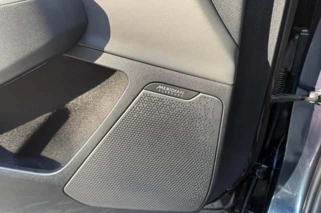 Kia EV6 (2023) thumbnail 12