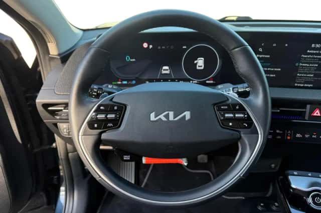 Kia EV6 (2023) thumbnail 18