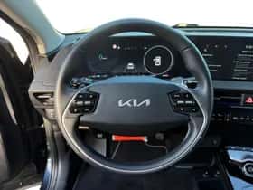 Kia EV6 (2023) thumbnail 18