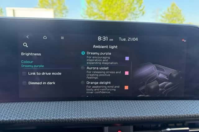 Kia EV6 (2023) thumbnail 25