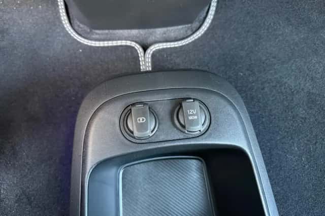 Kia EV6 (2023) thumbnail 29