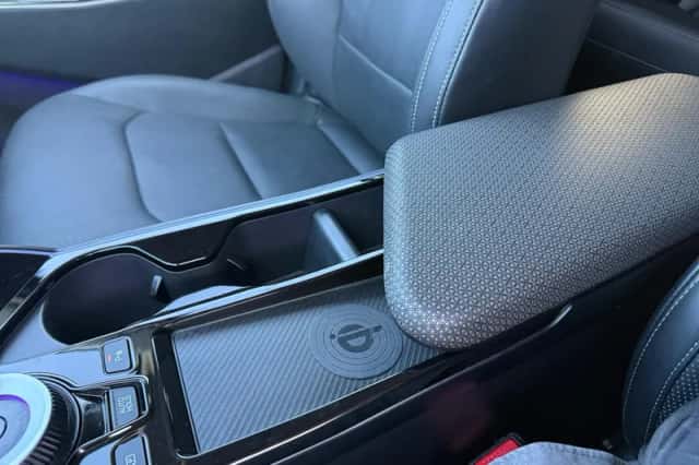 Kia EV6 (2023) thumbnail 34