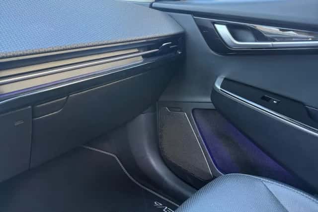 Kia EV6 (2023) thumbnail 36