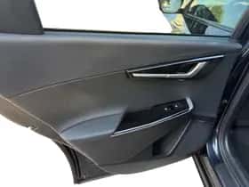Kia EV6 (2023) thumbnail 38