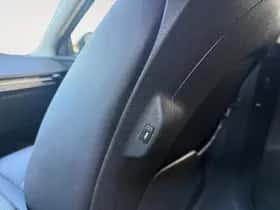 Kia EV6 (2023) thumbnail 43
