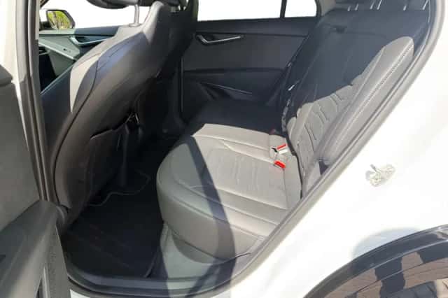 Kia Niro EV (2024) thumbnail 11