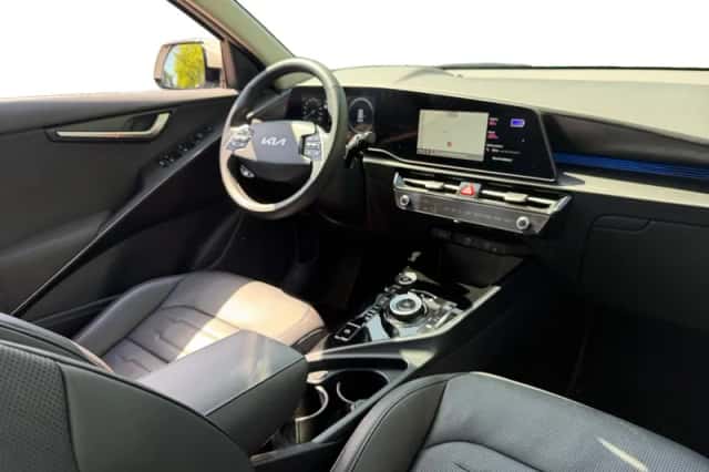 Kia Niro EV (2024) thumbnail 15