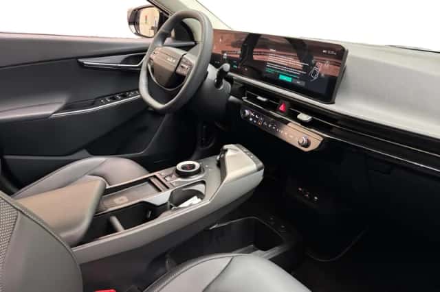 Kia EV6 (2025) thumbnail 18