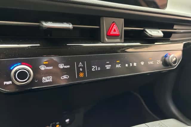 Kia EV6 (2025) thumbnail 22