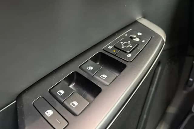 Kia EV6 (2025) thumbnail 25