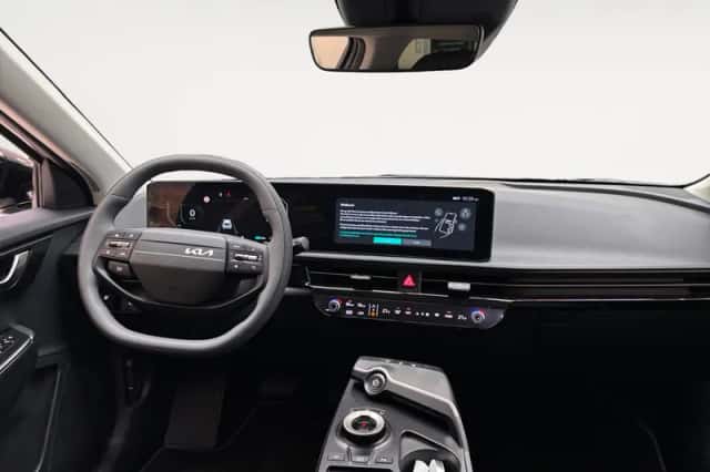 Kia EV6 (2025) thumbnail 5