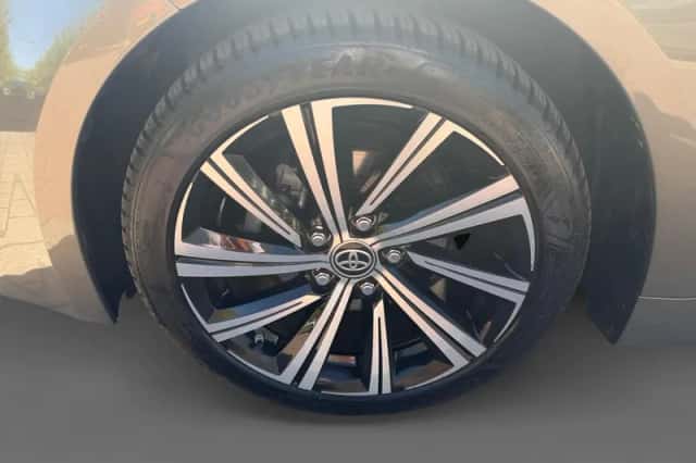 Toyota Corolla (2021) thumbnail 17