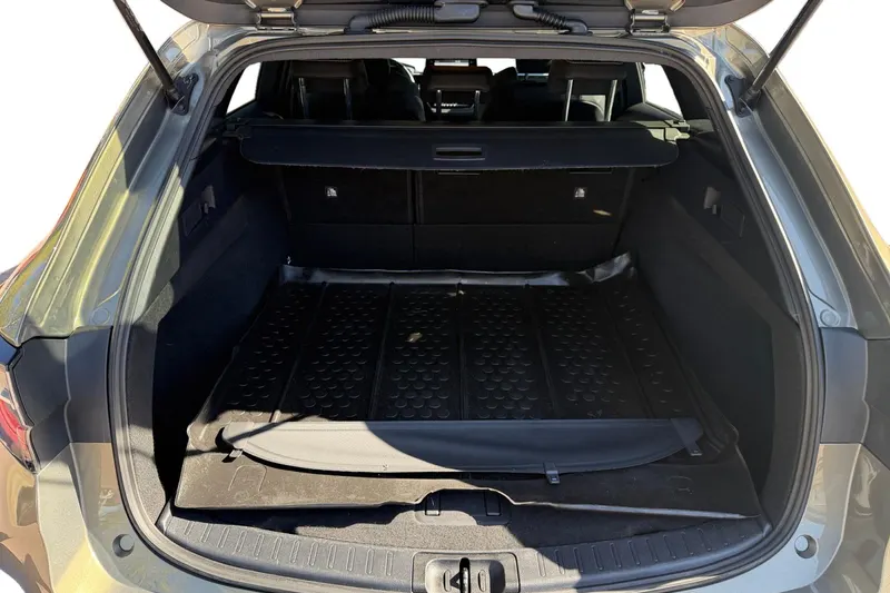 Toyota Corolla (2021) thumbnail 18