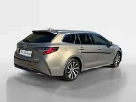 Toyota Corolla (2021) thumbnail 3