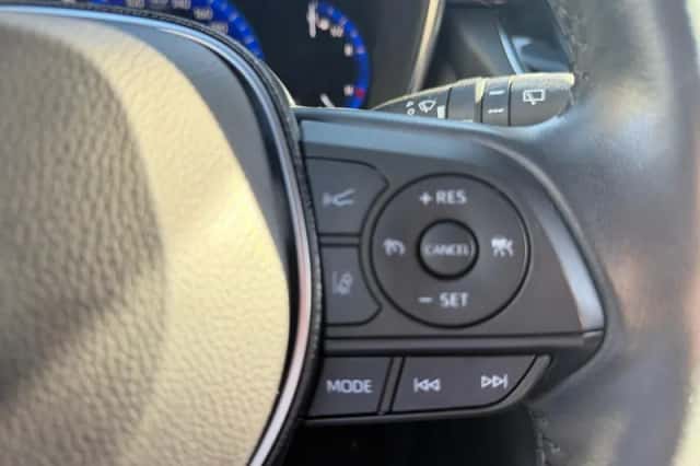 Toyota Corolla (2021) thumbnail 23