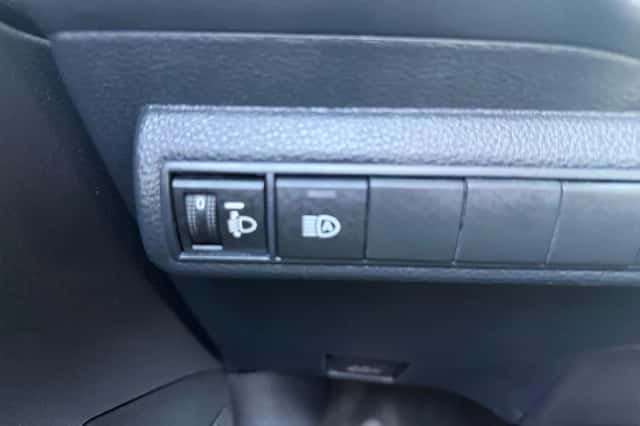 Toyota Corolla (2021) thumbnail 25