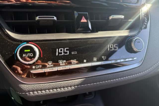 Toyota Corolla (2021) thumbnail 26