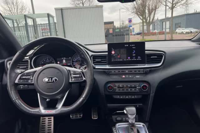 Kia Ceed (2019) thumbnail 16