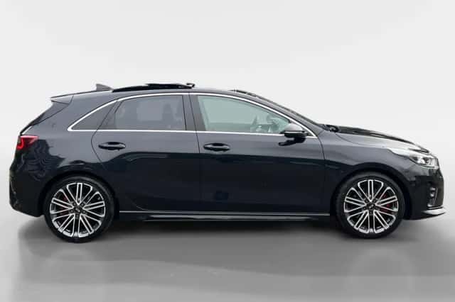 Kia Ceed (2019) thumbnail 4