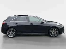 Kia Ceed (2019) thumbnail 4
