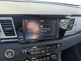 Kia Niro (2018) thumbnail 15