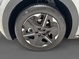 Kia EV6 (2025) thumbnail 16