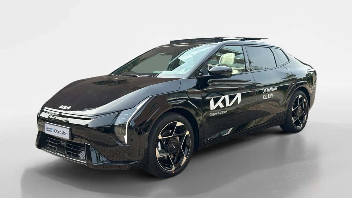 Kia EV4 (2025) — foto 1
