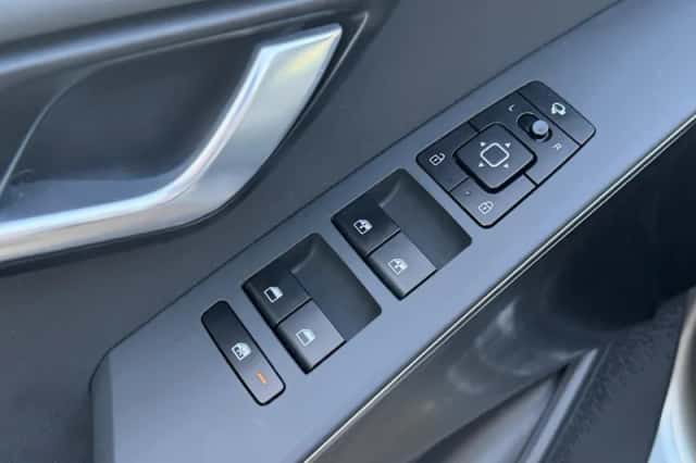 Kia Niro (2023) thumbnail 14