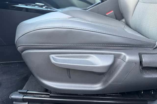 Kia Niro (2023) thumbnail 18