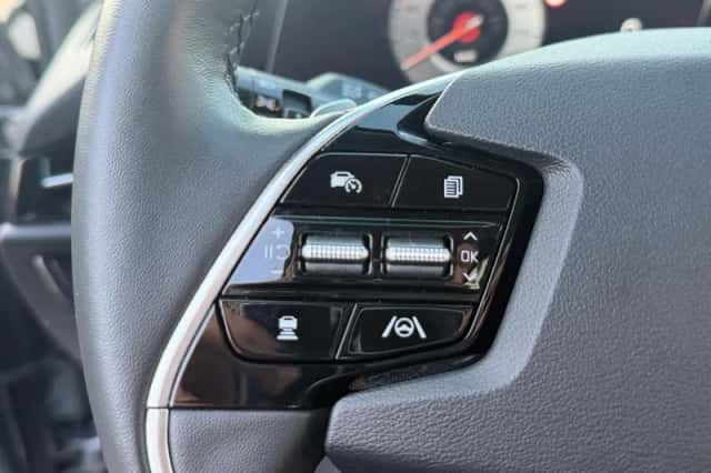 Kia Niro (2023) thumbnail 21