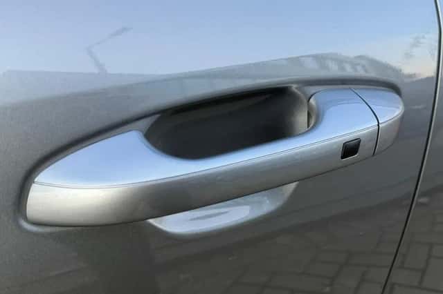 Kia Niro (2023) thumbnail 27