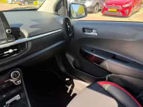Kia Picanto (2021) thumbnail 19