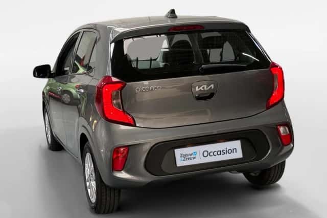 Kia Picanto (2023) thumbnail 13