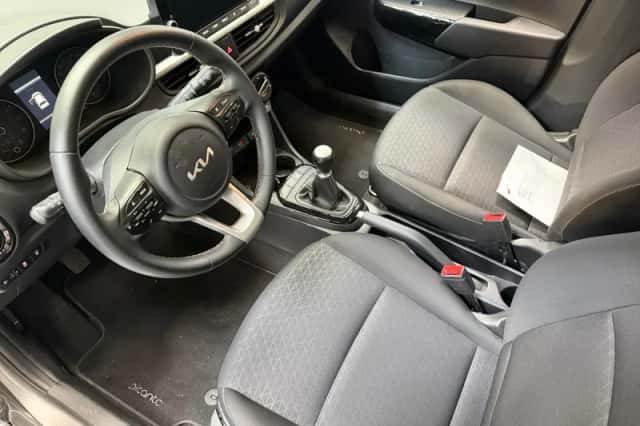 Kia Picanto (2023) thumbnail 18
