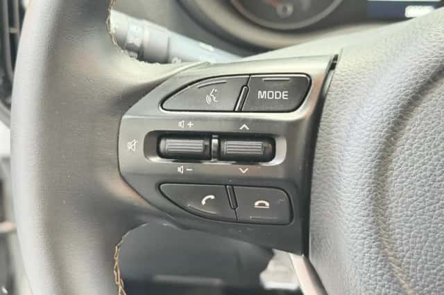 Kia Picanto (2023) thumbnail 21