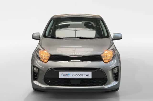Kia Picanto (2023) thumbnail 8