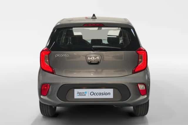 Kia Picanto (2023) thumbnail 9