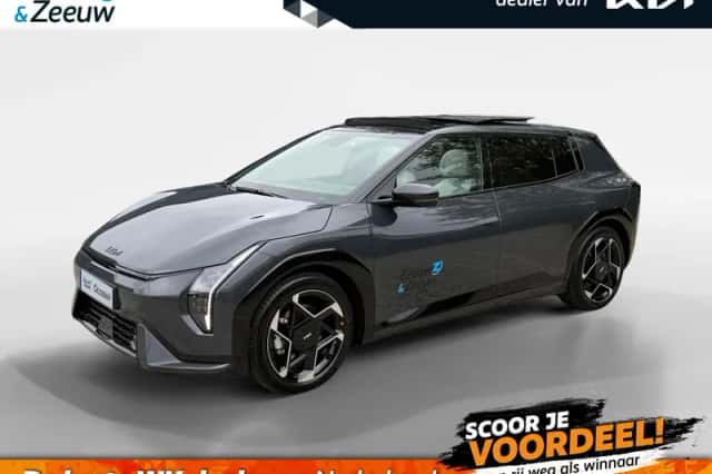 Kia EV4 (2026) thumbnail 1