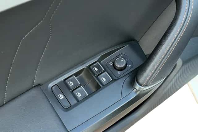 CUPRA Leon Sportstourer (2022) thumbnail 27