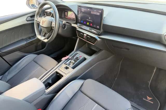 CUPRA Leon Sportstourer (2022) thumbnail 9