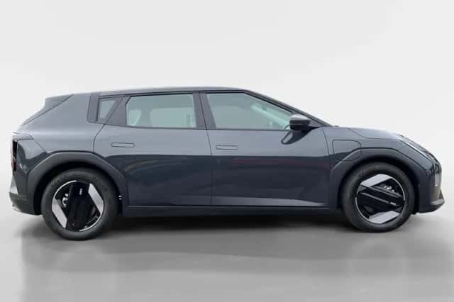 Kia EV4 (2026) thumbnail 6
