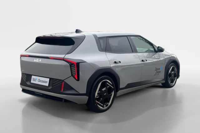 Kia EV4 (2026) thumbnail 2