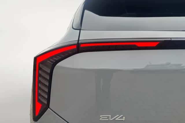 Kia EV4 (2026) thumbnail 16