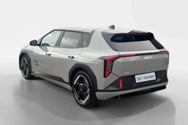 Kia EV4 (2026) thumbnail 5