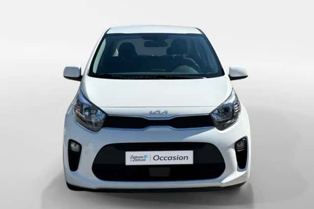 Kia Picanto (2023) thumbnail 2