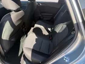 Kia Ceed Sportswagon (2024) thumbnail 16