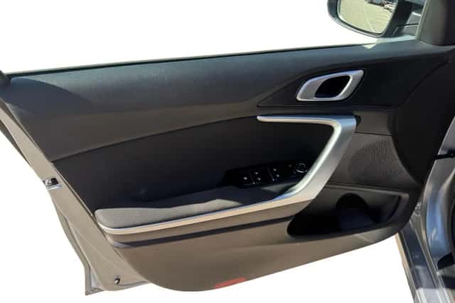 Kia Ceed Sportswagon (2024) thumbnail 18