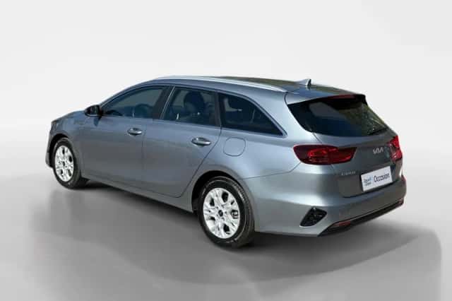 Kia Ceed Sportswagon (2024) thumbnail 4
