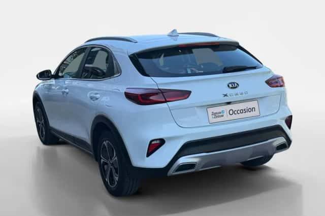 Kia XCeed (2021) thumbnail 3