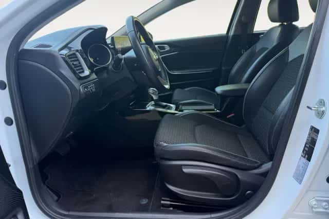 Kia XCeed (2021) thumbnail 10
